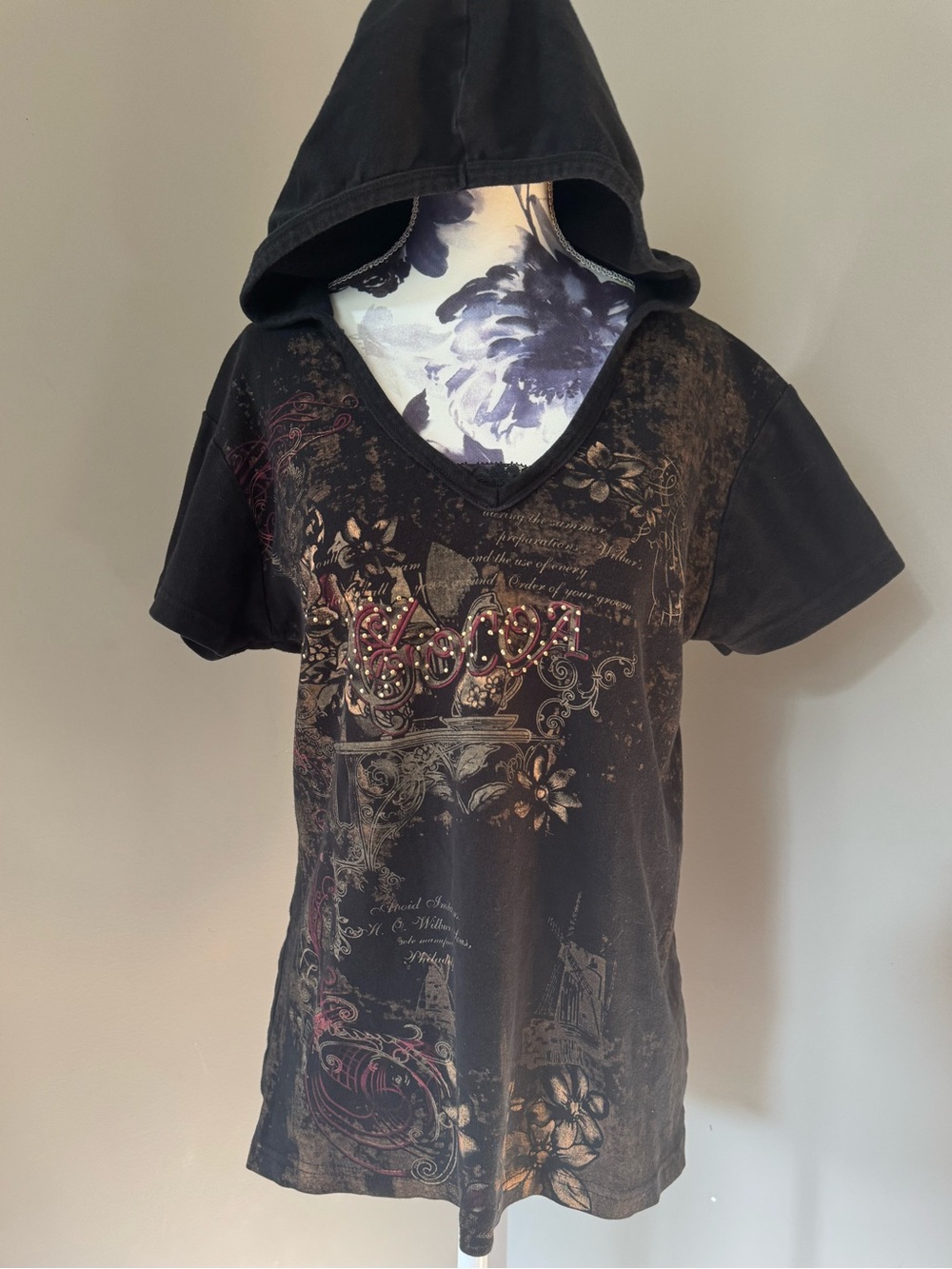 Y2K N.W.D. Short Sleeve Hoodie With Ornate Floral & Graphic Print